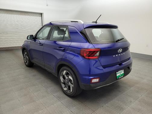 2023 Hyundai VENUE SEL