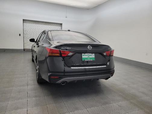 2020 Nissan Altima SR FWD