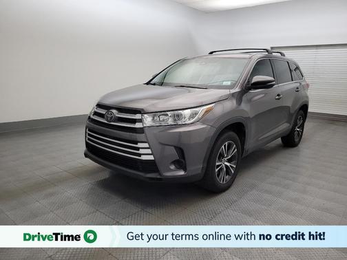 Predawn Gray Mica 2019 Toyota Highlander LE