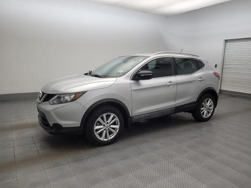 Brilliant Silver 2017 Nissan Rogue Sport SV