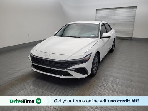 Serenity White 2024 Hyundai ELANTRA SEL
