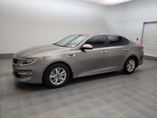Titanium Silver 2017 Kia Optima LX