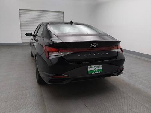 Phantom Black 2022 Hyundai ELANTRA SEL