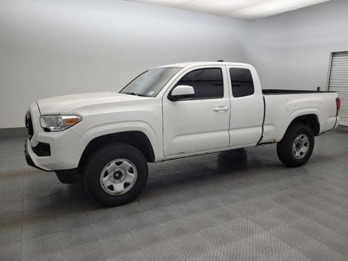 White 2022 Toyota Tacoma SR