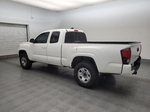 White 2022 Toyota Tacoma SR