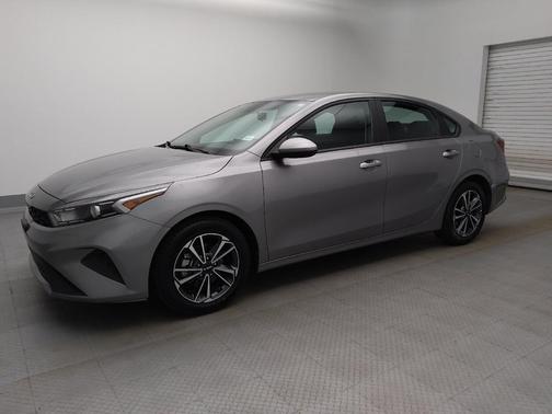 Gray 2023 Kia Forte LXS