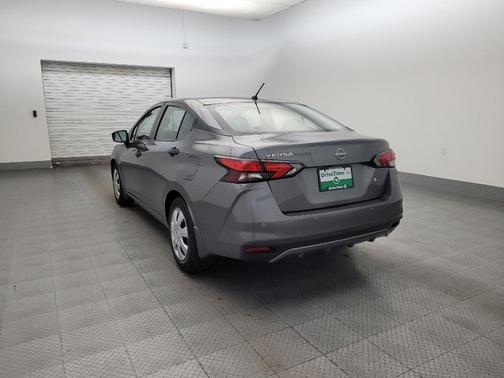 Gun Metallic 2024 Nissan Versa 1.6 S