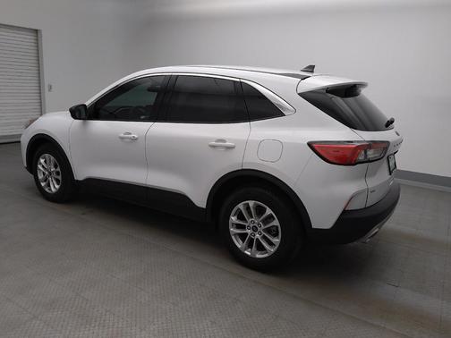 White 2022 Ford Escape SE