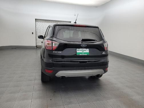 Ruby Red Metallic Tinted Clearcoat 2017 Ford Escape SE