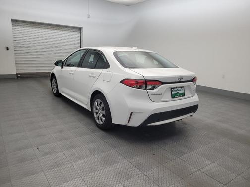 White 2022 Toyota Corolla LE