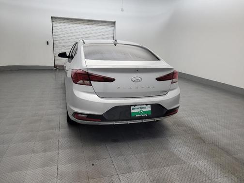 Symphony Silver 2019 Hyundai ELANTRA Limited