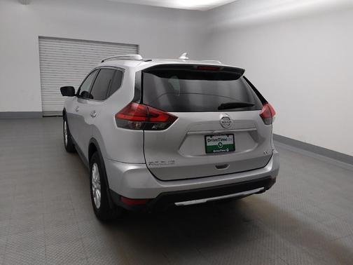 Brilliant Silver 2017 Nissan Rogue SV