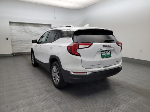 Summit White 2024 GMC Terrain SLT