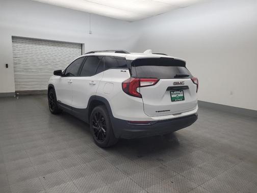 Summit White 2024 GMC Terrain SLE