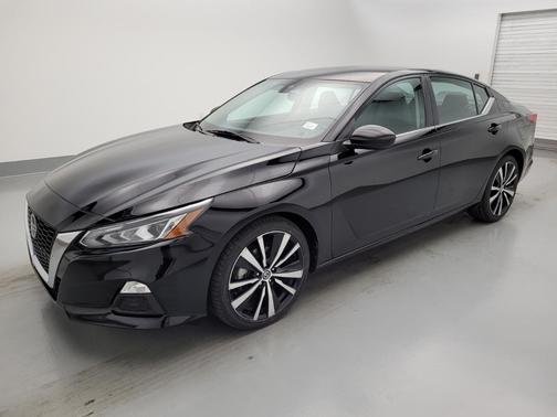 2021 Nissan Altima SR FWD