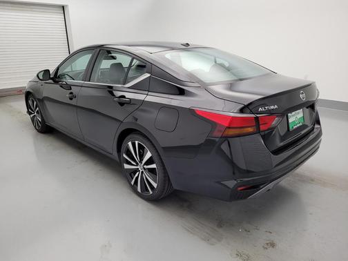 2021 Nissan Altima SR FWD