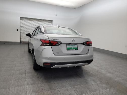 2021 Nissan Versa 1.6 SV