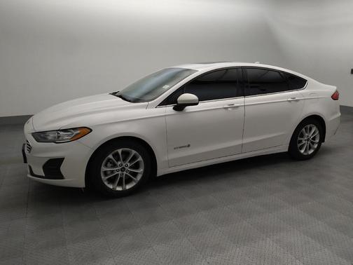 White Platinum Metallic Tri-Coat 2019 Ford Fusion Hybrid SE