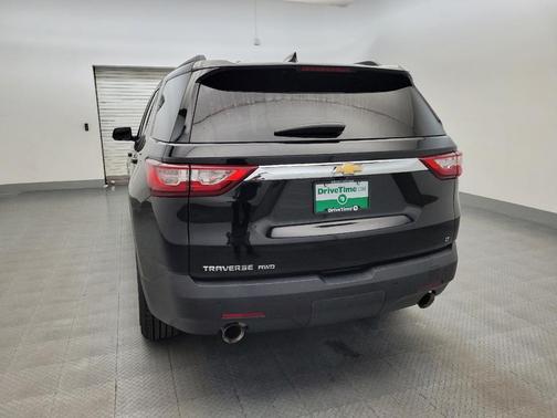 Mosaic Black Metallic 2020 Chevrolet Traverse LT Cloth