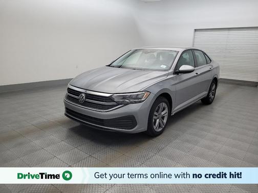 Gray 2022 Volkswagen Jetta 1.5T SE