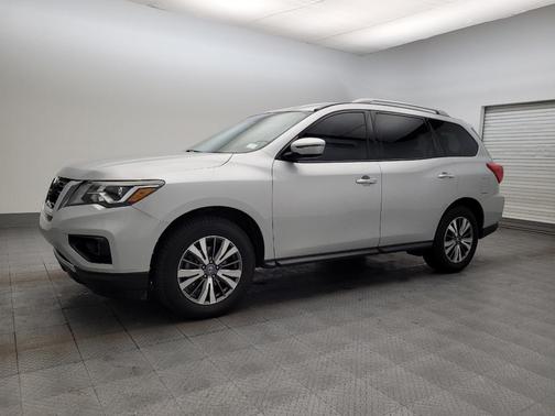 2019 Nissan Pathfinder SV