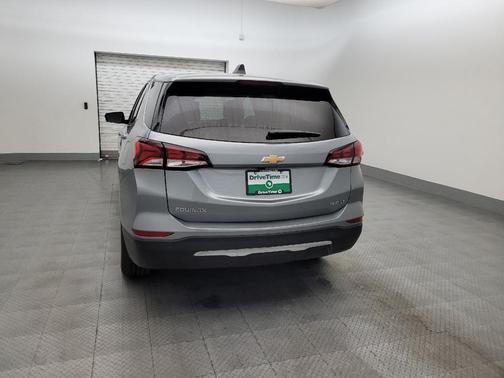 Sterling Gray Metallic 2024 Chevrolet Equinox 1LT