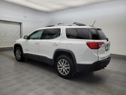 White 2019 GMC Acadia SLE-2