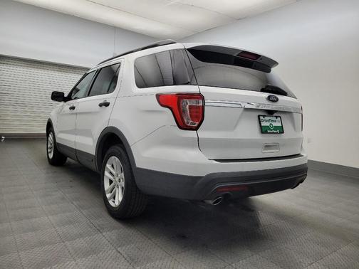 2016 Ford Explorer Base