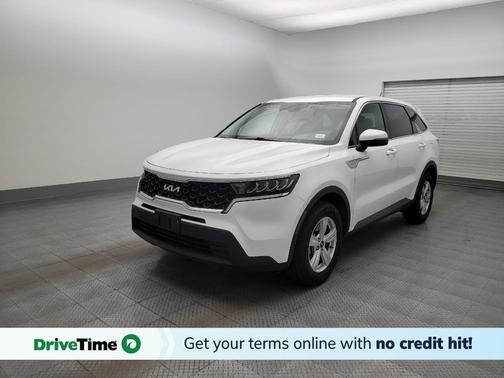 Glacial White Pearl 2022 Kia Sorento LX