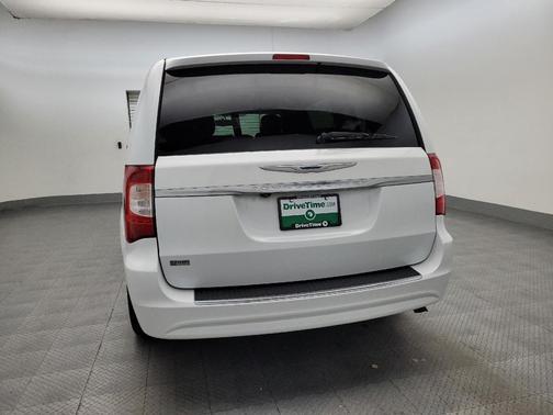 2015 Chrysler Town & Country Touring