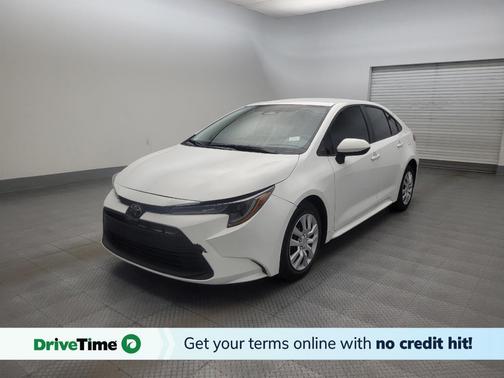Ice Cap 2024 Toyota Corolla LE