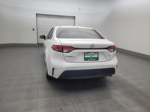 Ice Cap 2024 Toyota Corolla LE