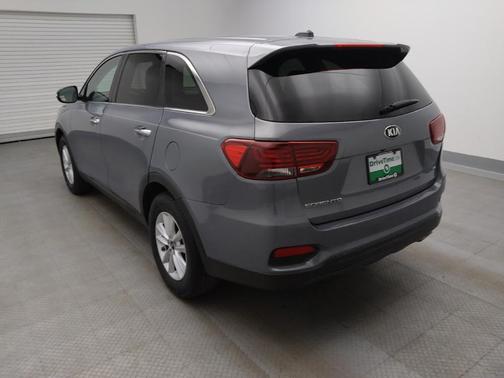 Everlasting Silver 2020 Kia Sorento LX