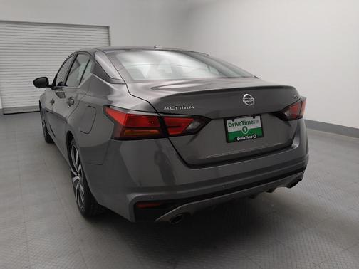2022 Nissan Altima SR FWD