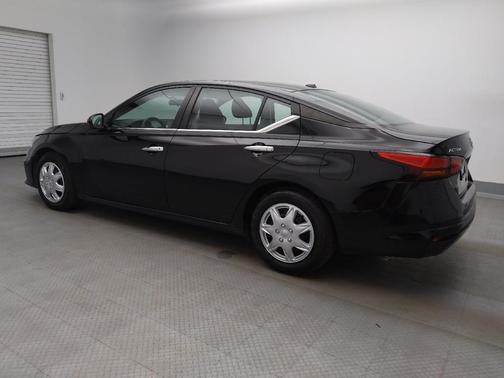 Super Black 2020 Nissan Altima S FWD