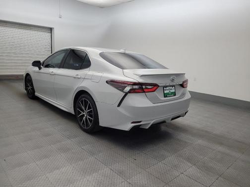 Celestial Silver Metallic 2023 Toyota Camry SE