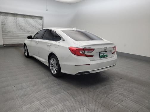 Platinum White Pearl 2018 Honda Accord LX