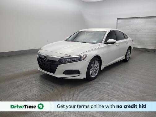 Platinum White Pearl 2018 Honda Accord LX
