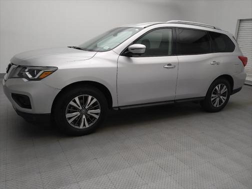 2020 Nissan Pathfinder SL 2WD