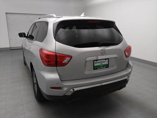 2020 Nissan Pathfinder SL 2WD