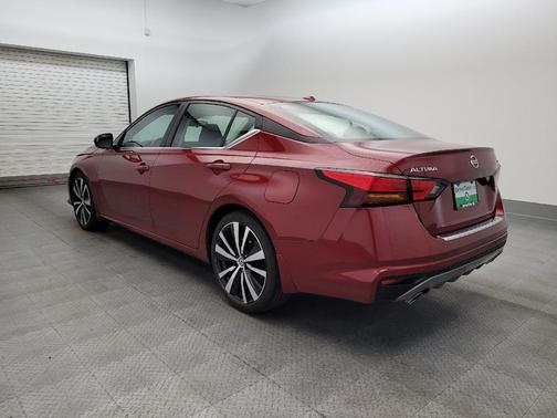 2022 Nissan Altima SR FWD