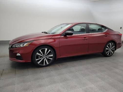 2022 Nissan Altima SR FWD