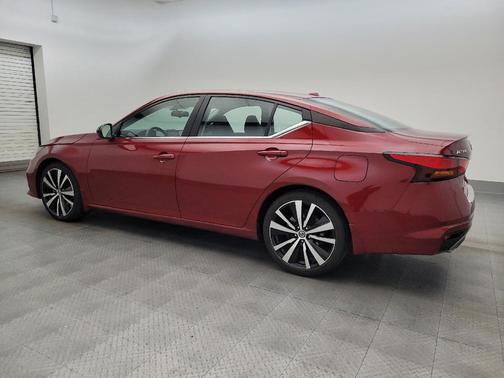 2022 Nissan Altima SR FWD