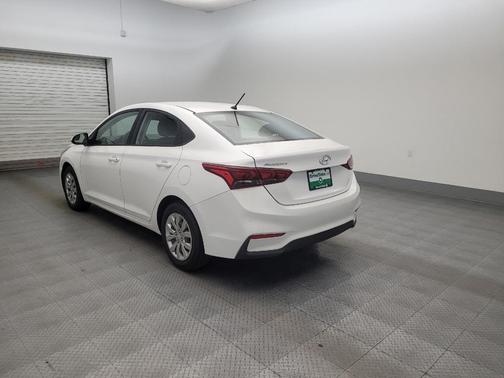 Frost White Pearl 2018 Hyundai Accent SE