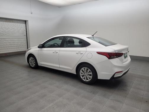 Frost White Pearl 2018 Hyundai Accent SE