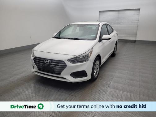 Frost White Pearl 2018 Hyundai Accent SE