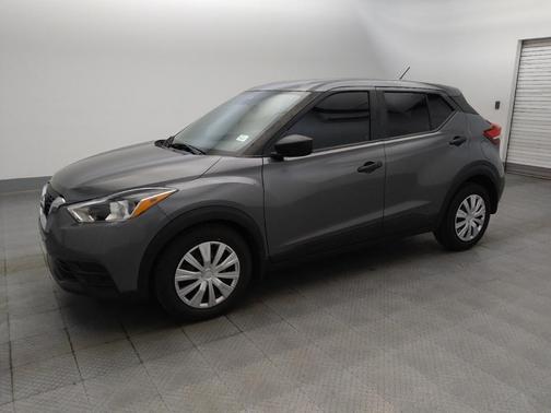 2020 Nissan Kicks S