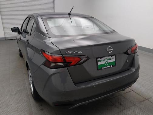 Gun Metallic 2025 Nissan Versa 1.6 S