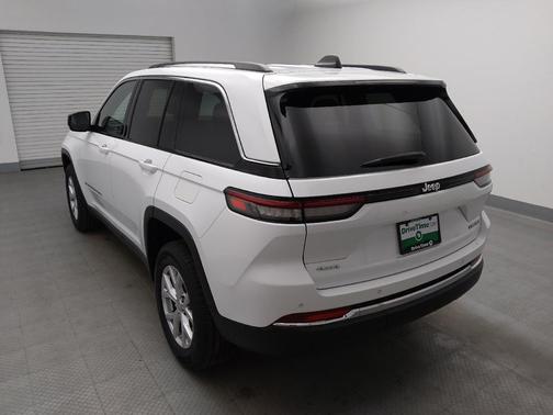 Bright White Clearcoat 2022 Jeep Grand Cherokee Limited