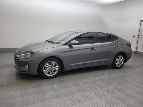 Gray 2020 Hyundai ELANTRA SEL